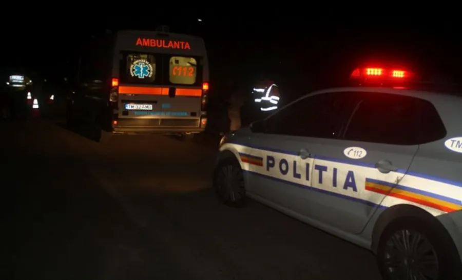 Ambulanță implicată într-un accident,în Timiș
