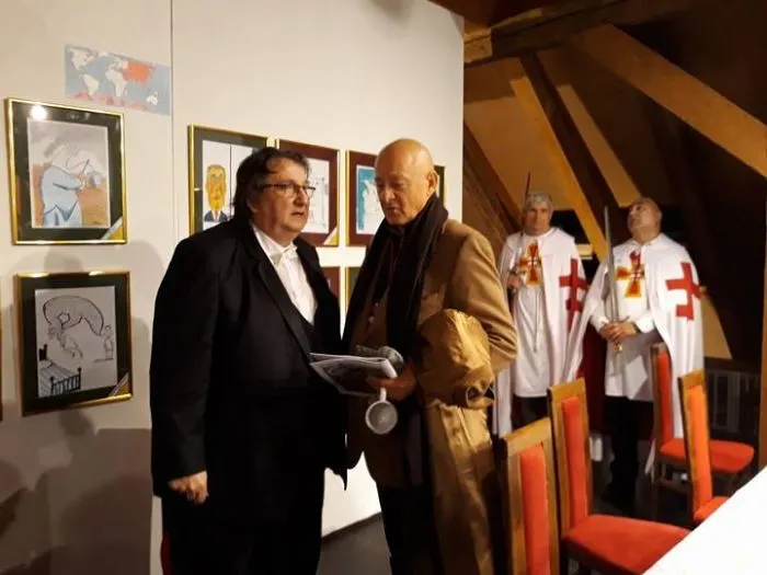 Caricatură la muzeu, în cel mai mare salon din lume