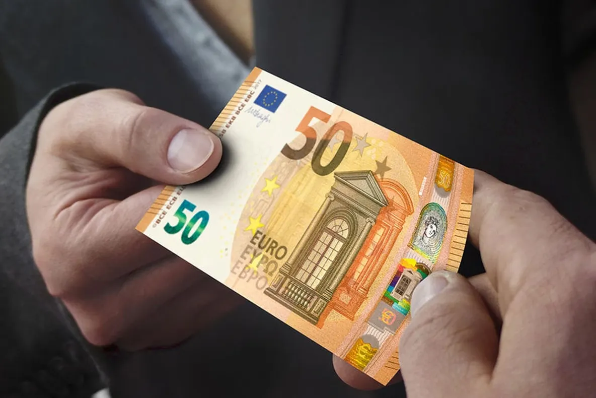 Un polițist din Timișoara a refuzat o mită de 800 de euro