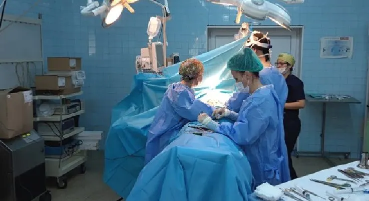 Premieră medicală la Spitalul Județean din Timișoara. Medicii salvează de la amputare picioarele bolnavilor de diabet