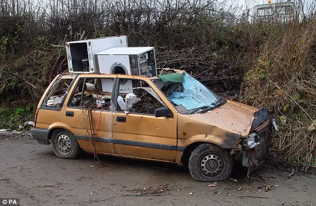 500 de locuri de parcare, ocupate de rable abandonate