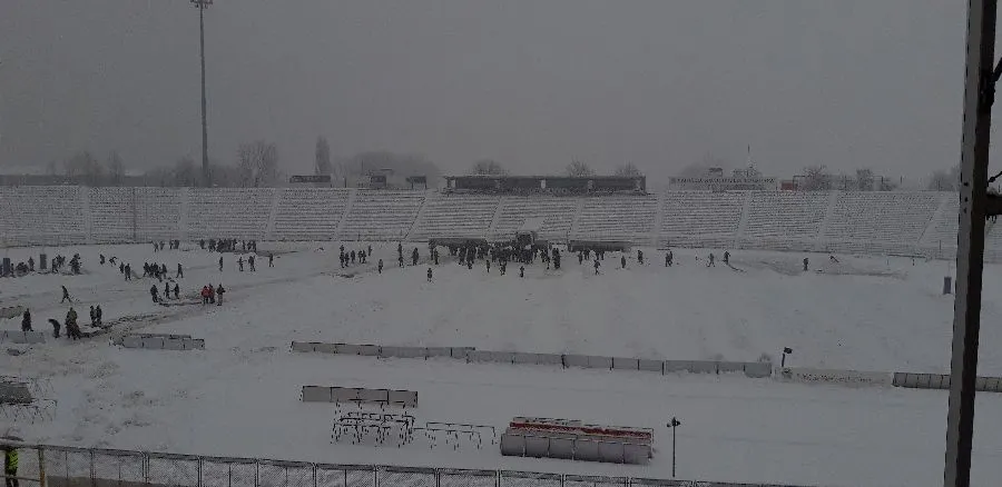 O nouă rușine pentru Timișoara. Saracens nu a pierdut în fața lui Northampton. A învins-o...terenul de joc