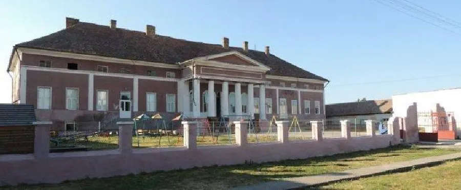 Conacul Mocioni din Foeni va fi reabilitat de Consiliul Județean Timiș