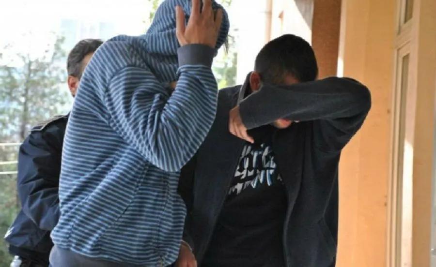 Caz incredibil in Timis. Nu au găsit stăpânul acasă și au înjunghiat câinele