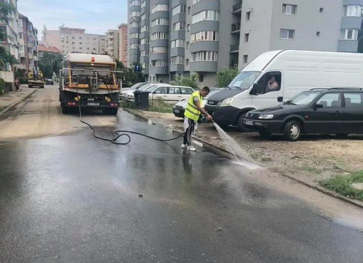 Noi zone din Timișoara intră în campania de curățenie stradală în săptămâna care urmează