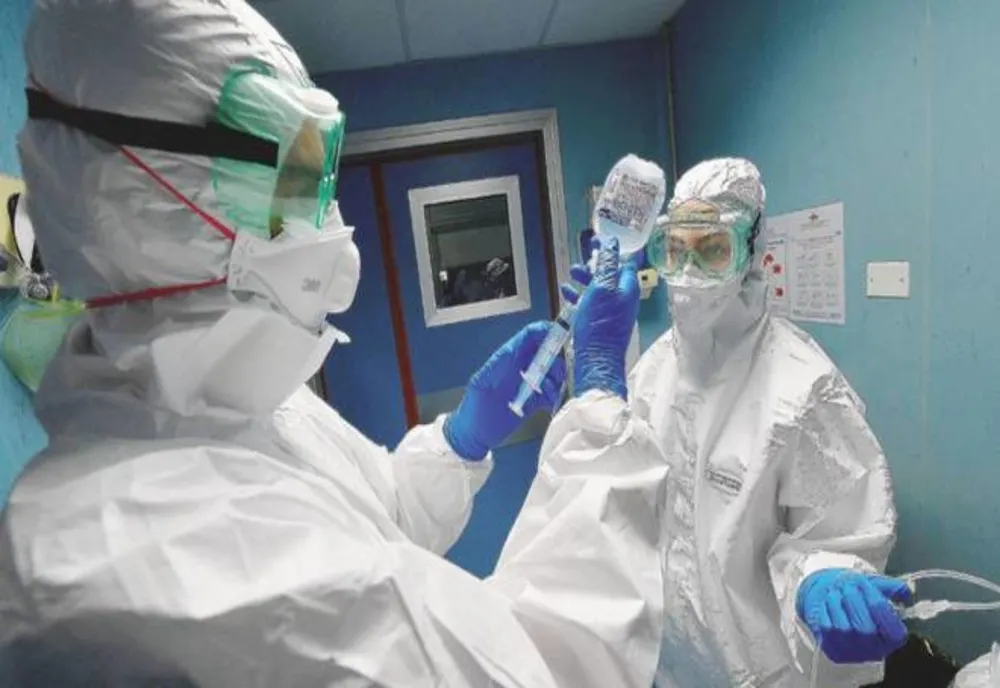 Medici bolnavi sau izolați la domiciliu, în vestul țării