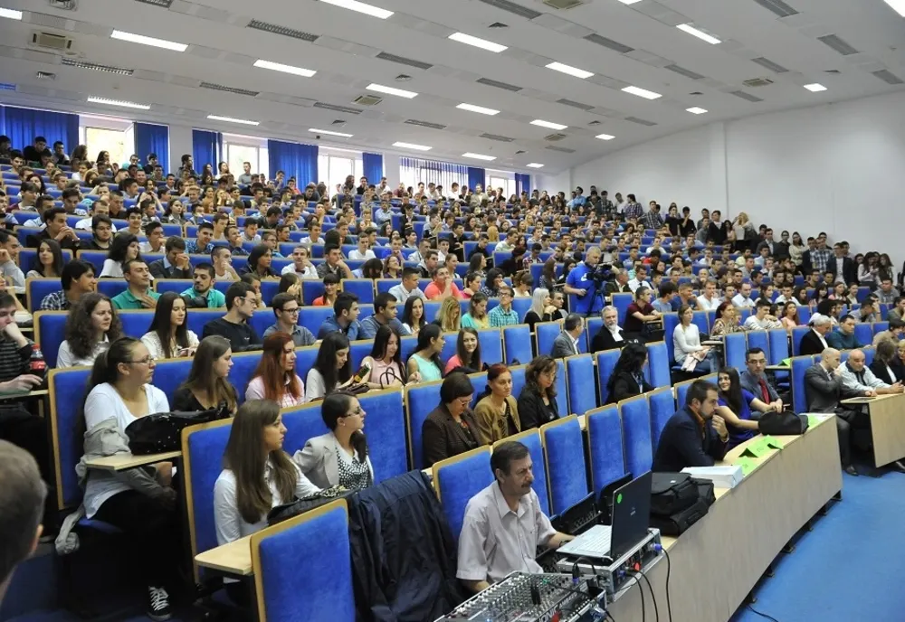 Masterate în domenii noi, căutate pe piața forței de muncă