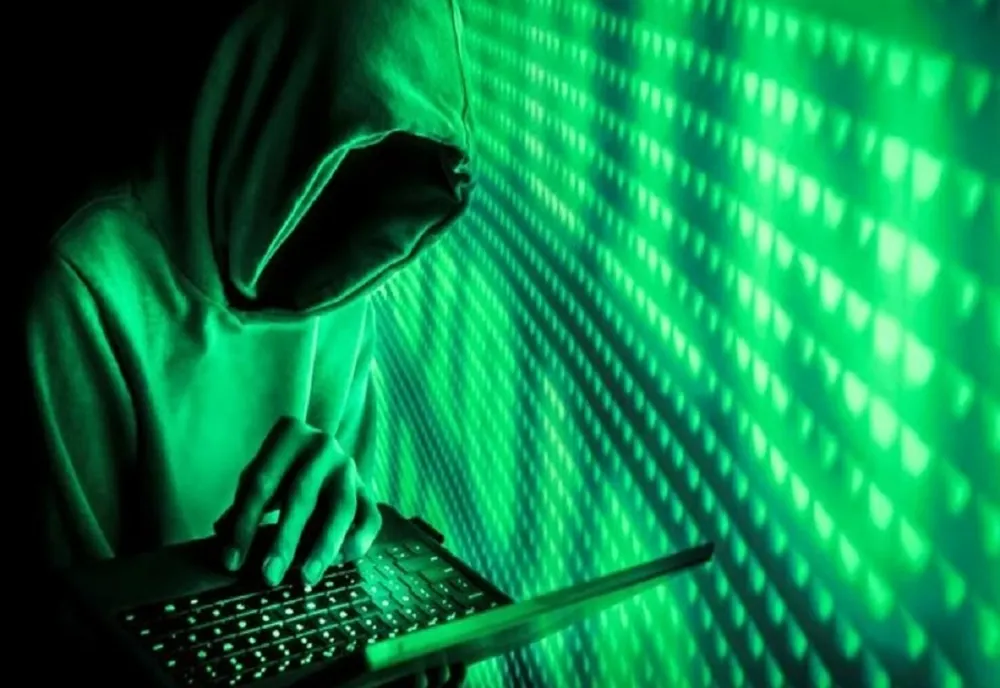 Fraudele de pe Internet, tot mai frecvente. Cum ne ferim de escroci