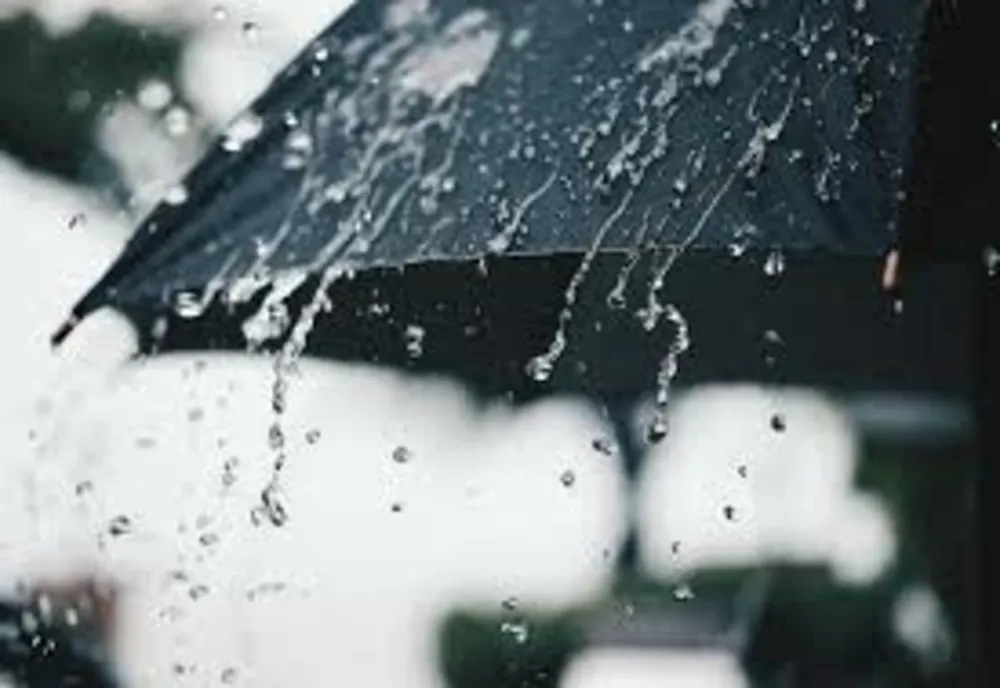 PROGONOZA METEO se dă peste cap: în loc de căldură și secetă, vin ploile și frigul