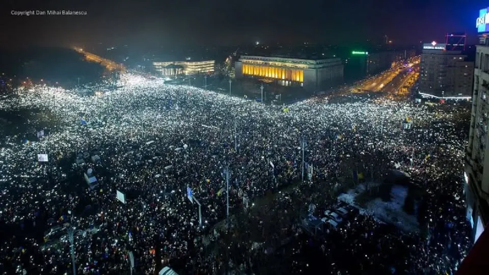 CONSILIER AUR DIN TIMIȘOARA CRITICĂ ALIANȚELE POLITICE ȘI "REABILITAREA" PSD-ULUI ÎN DISCURSUL PUBLIC