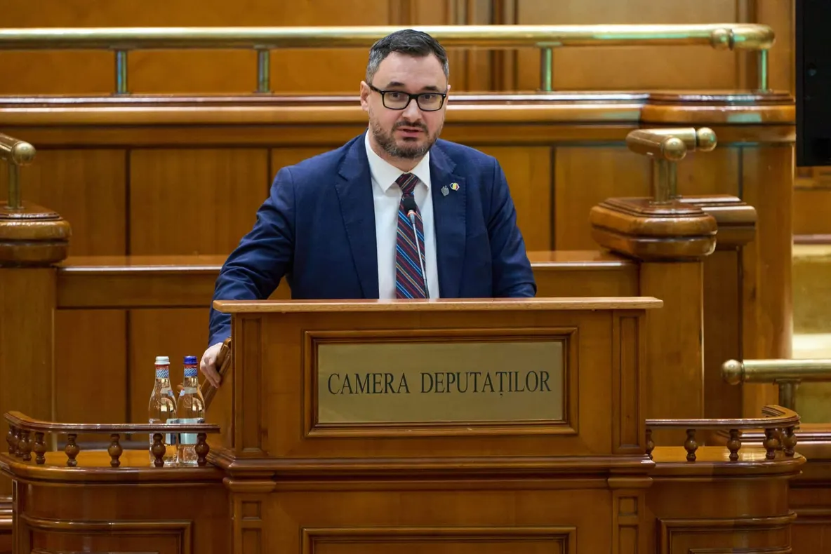 DAN TANASĂ (AUR): "USR PREGĂTEȘTE STALINISMUL DIGITAL. ROMÂNIA NU VA FI REDUSĂ LA TĂCERE!"