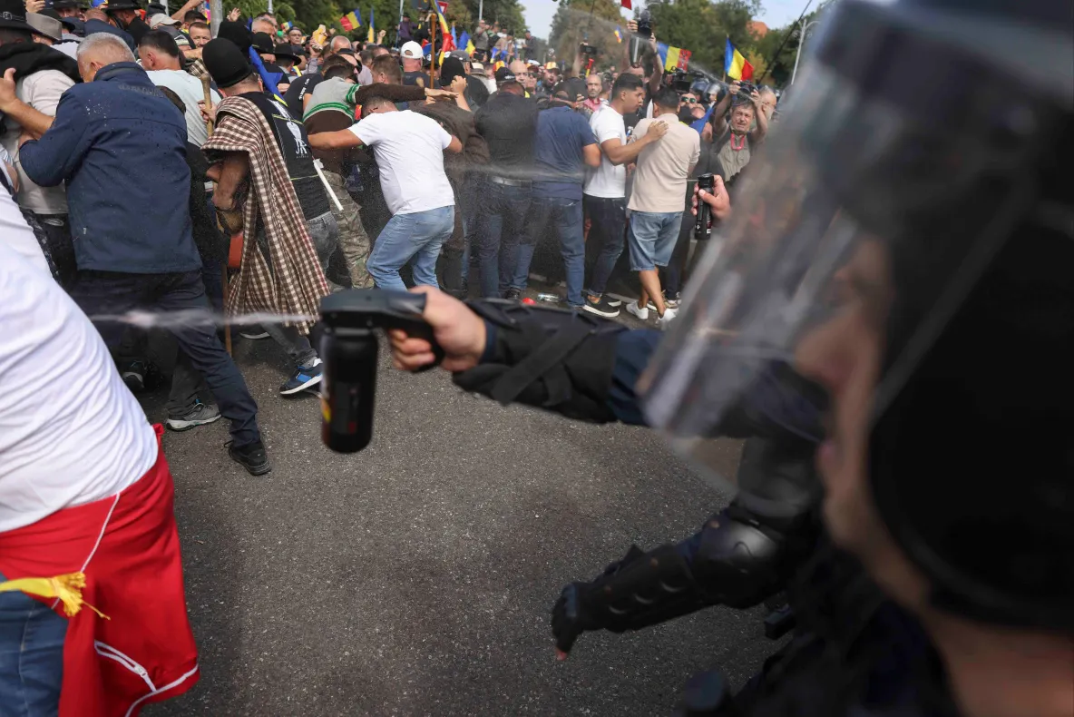 Fost șef de club din Liga 1, prezent la protestul care a degenerat în violențe. Ce s-a întâmplat în Piața Victoriei