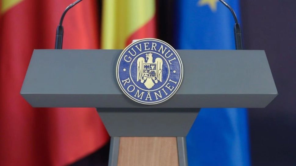 Schimbări majore la salariile bugetarilor și în sistemul de pensii, adoptate azi de Guvern