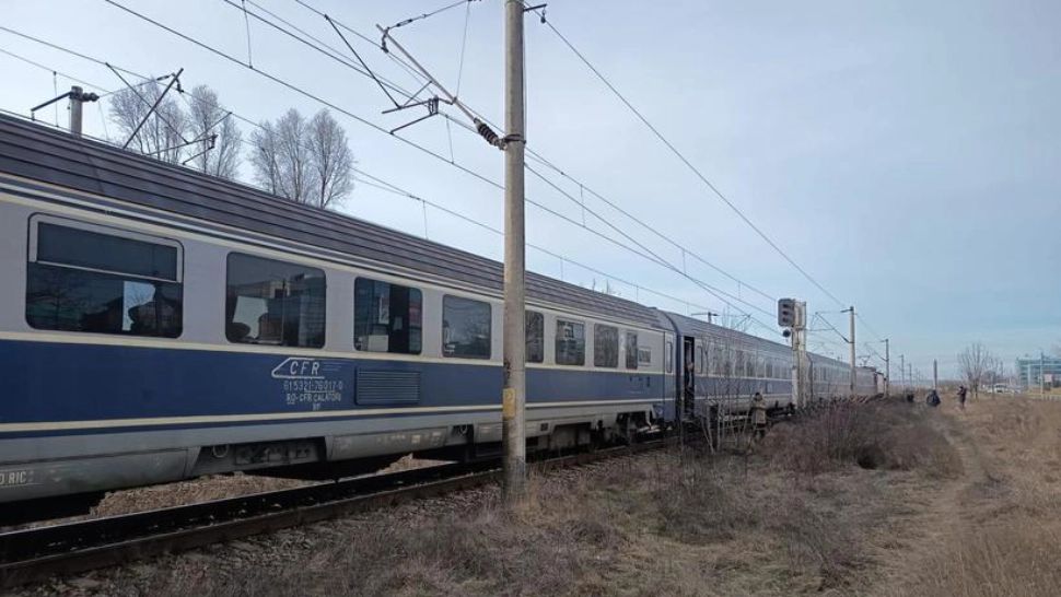 Circulația feroviară blocată în județul Timiș din cauza unei defecțiuni la o locomotivă