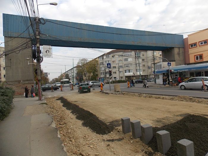 Se închide traficul într-o intersecție mare din Timișoara. Se demoleaza poarta de intrare în oraș