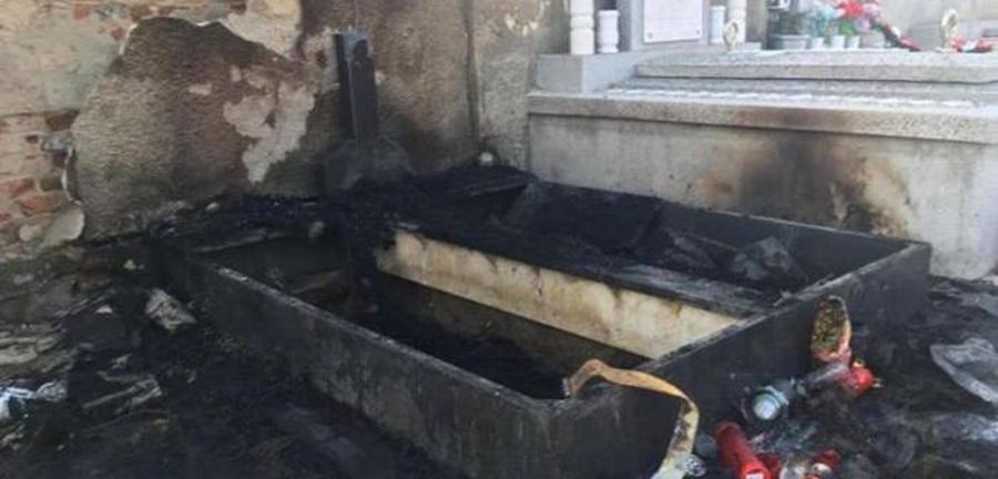 Mormântul fostului primar al Lugojului distrus de un incendiu