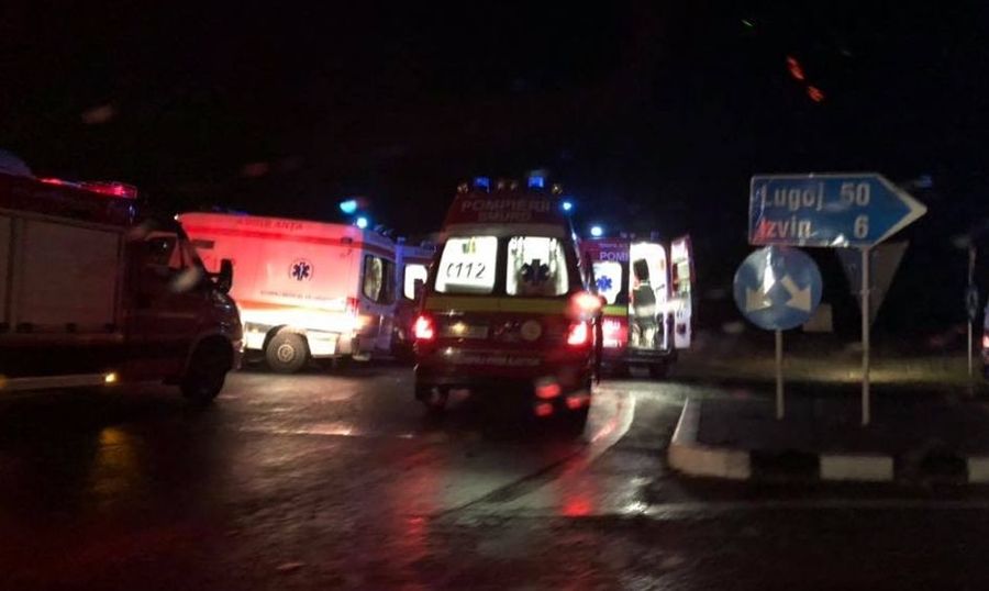 Accident intr-o localitate din apropiere de Timișoara. A fost implicată o ambulanță