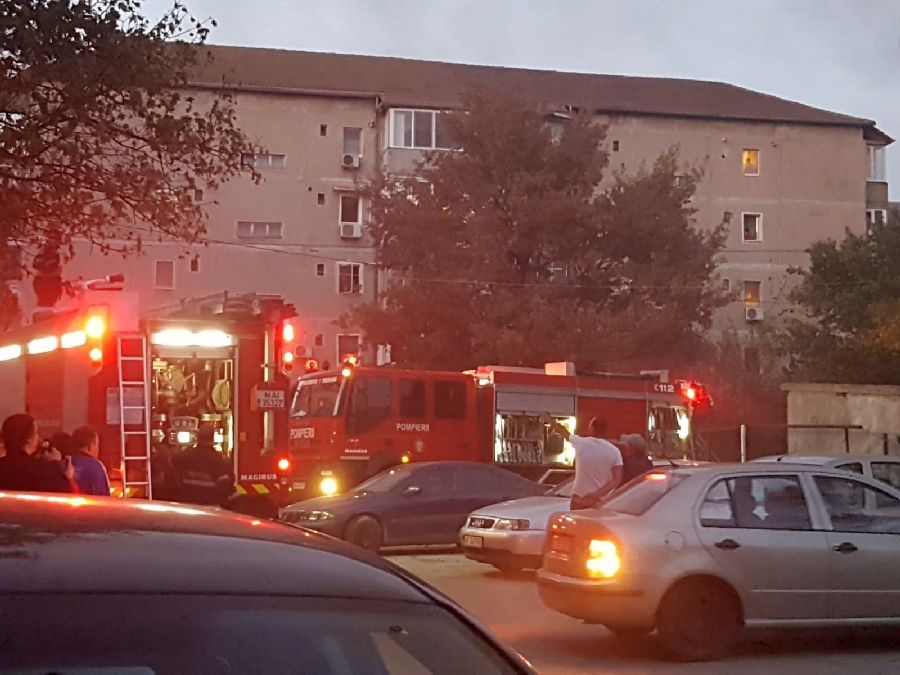 Incendiu în complexul studențesc din Timișoara. Trei oameni au avut nevoie de îngrijiri medicale