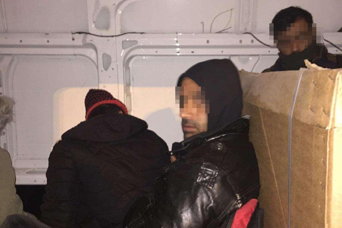 Irakeni prinși în timp ce încercau să forțeze frontiera