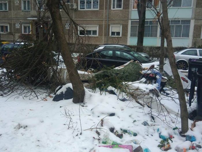 Amenzi uriașe pentru asociațiile de locatari din Timișoara din cauza mormanelor de gunoi