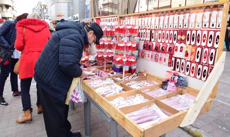 Start la înscrieri. Ce trebuie să știe cei care vor să vândă mărțișoare la Timișoara