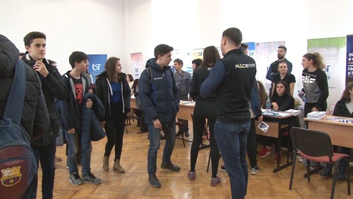 Universități din țară și străinătate la 'vânătoare' de studenți la Timișoara