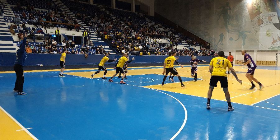 SCM Poli Timișoara încheie sezonul regulat din handbal românesc cu vizita lui CSM București. Ambele echipe sunt deja în play-off