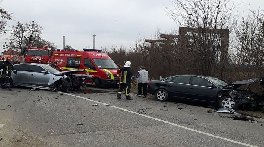Ciocnire violentă într-o intersecție din Timișoara
