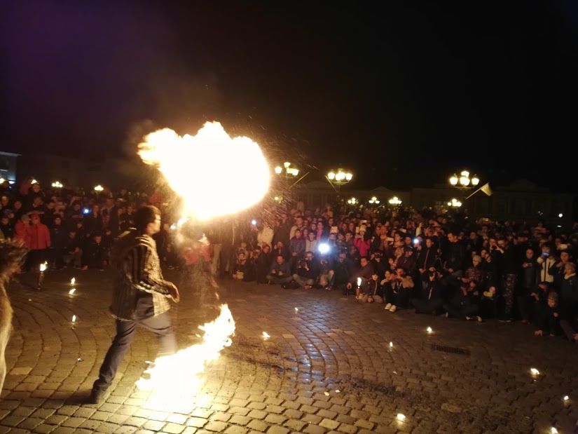 Dans cu focul la Timișoara