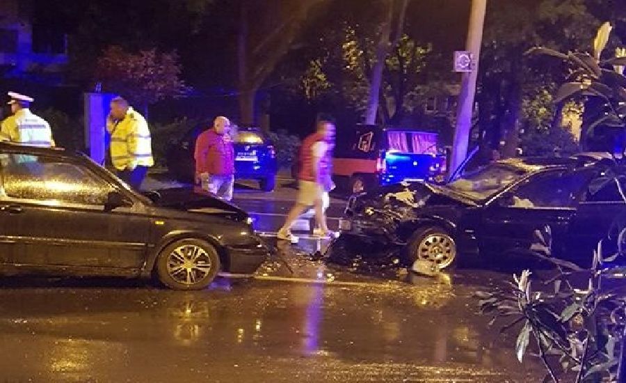 Accident violent pe o stradă din Timișoara. Trei oameni au ajuns la spital