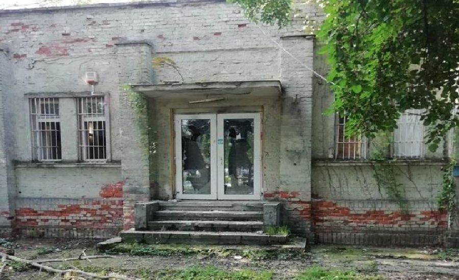 Redacție de ziar transformată în hotel de oamenii străzii, la Timișoara