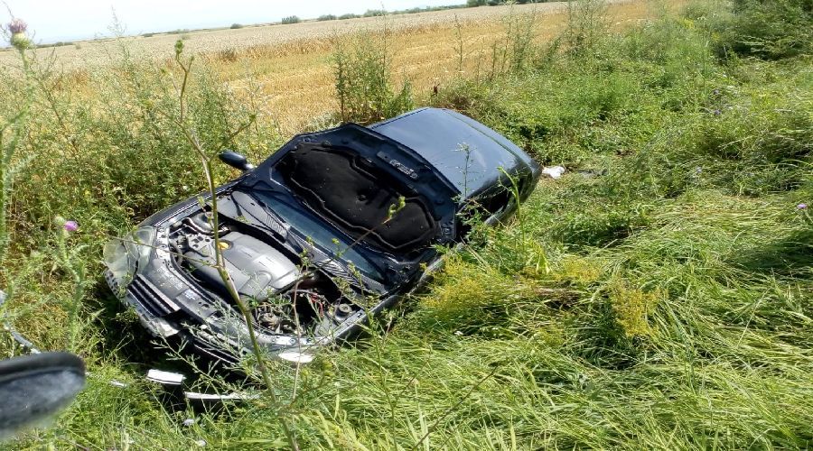 Accident cu două victime pe o șosea din Timiș