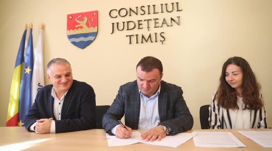 Două case protejate construite cu bani europeni în Timiș. Planurile autorităților