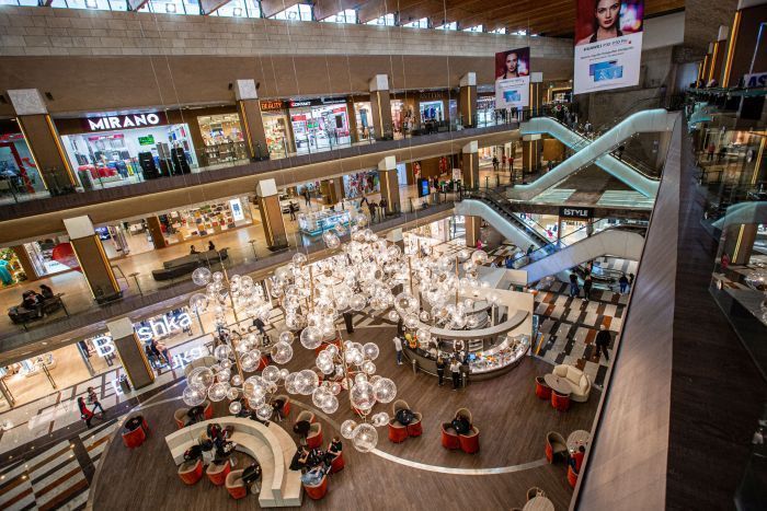 Au vrut să dea lovitura la mall