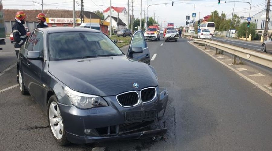 Accident aproape de intrarea în Timișoara. Un om rănit în urma impactului