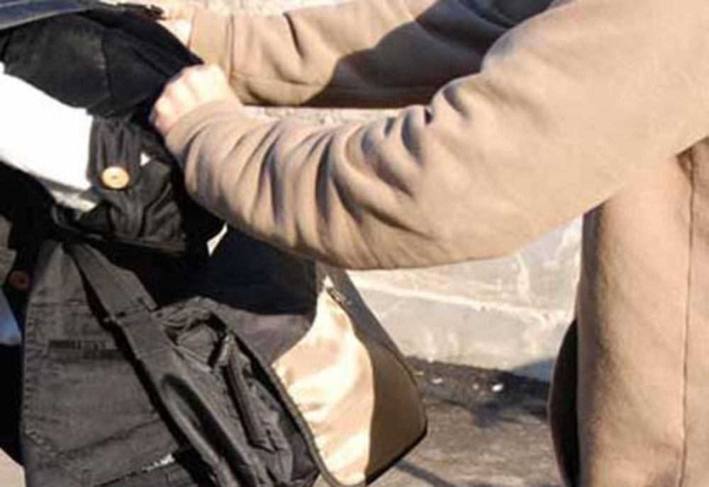 Un polițist aflat în timpul liber a prins un tâlhar