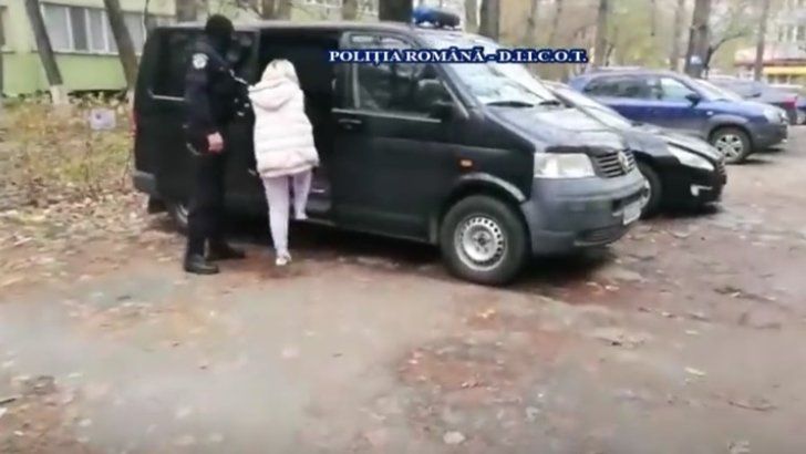 Descinderi în forță într-un dosar de trafic de minori şi prostituţie
