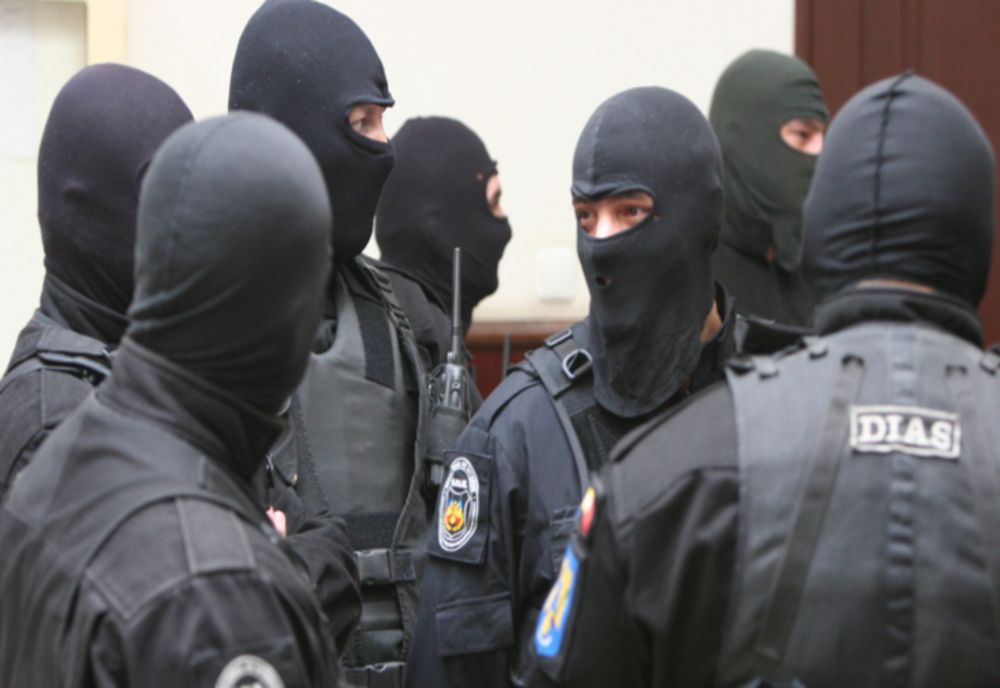Peste 100 de percheziții în Timiș și în 24 de județe