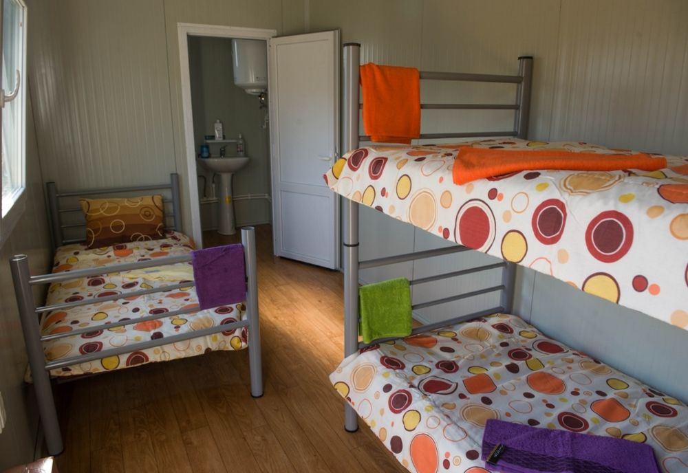 Aproape 2000 de oameni izolați la domiciliu și peste 250 în carantină