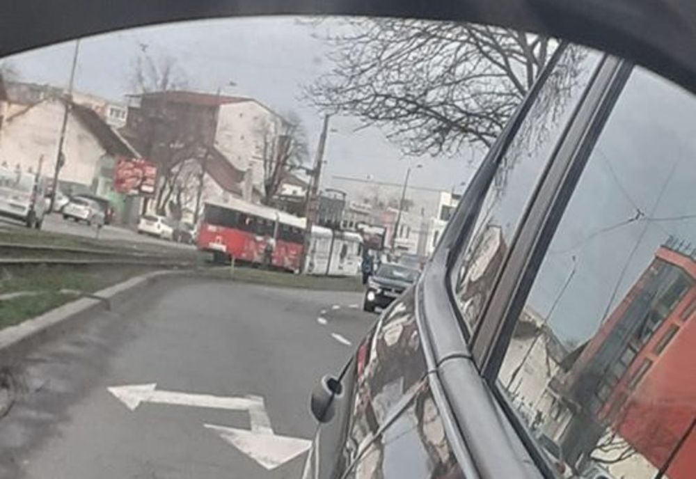 Tramvai deraiat, trafic blocat