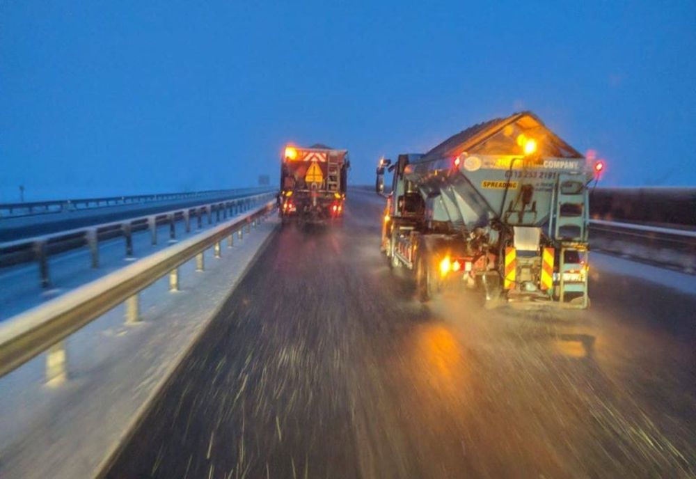 Zăpadă și polei pe drumurile din vestul țării