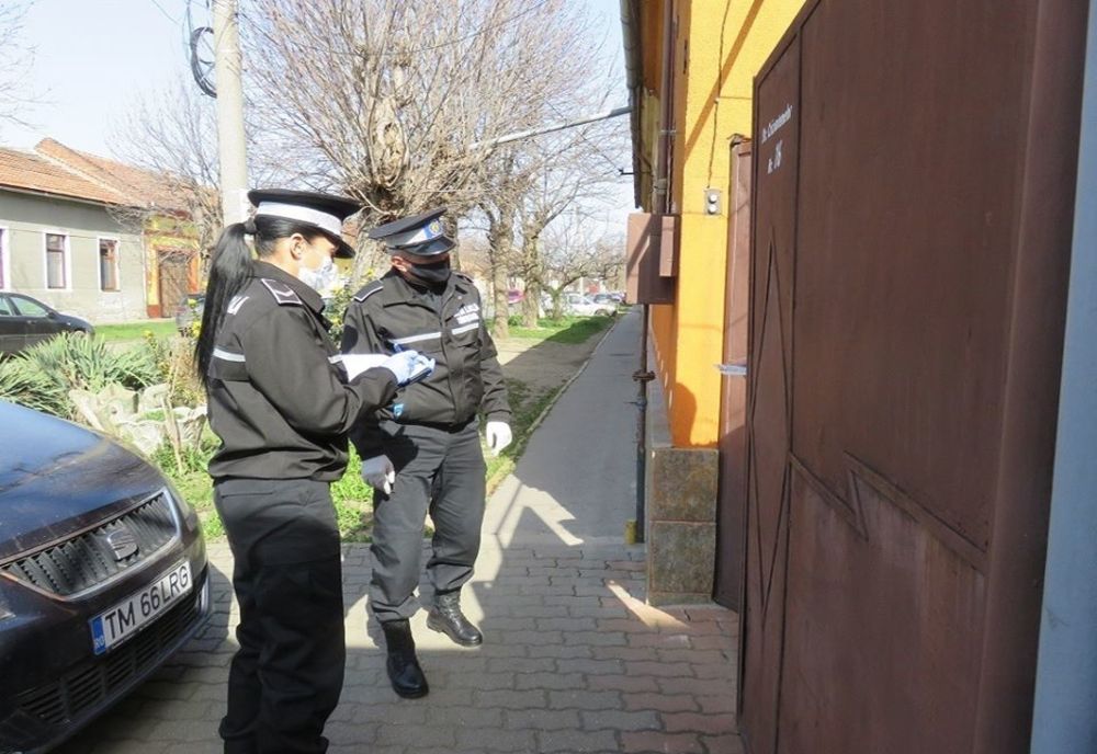 Cinci polițiști locali din Timișoara, în izolare după ce au patrulat alături de un bolnav de COVID-19