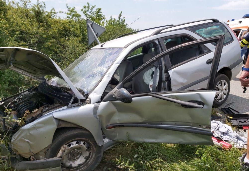 Accident în Timiș, șoferi răniți
