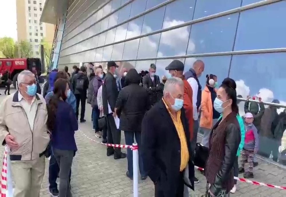 Peste 700 de oameni vaccinați, în doar patru ore, la Timișoara
