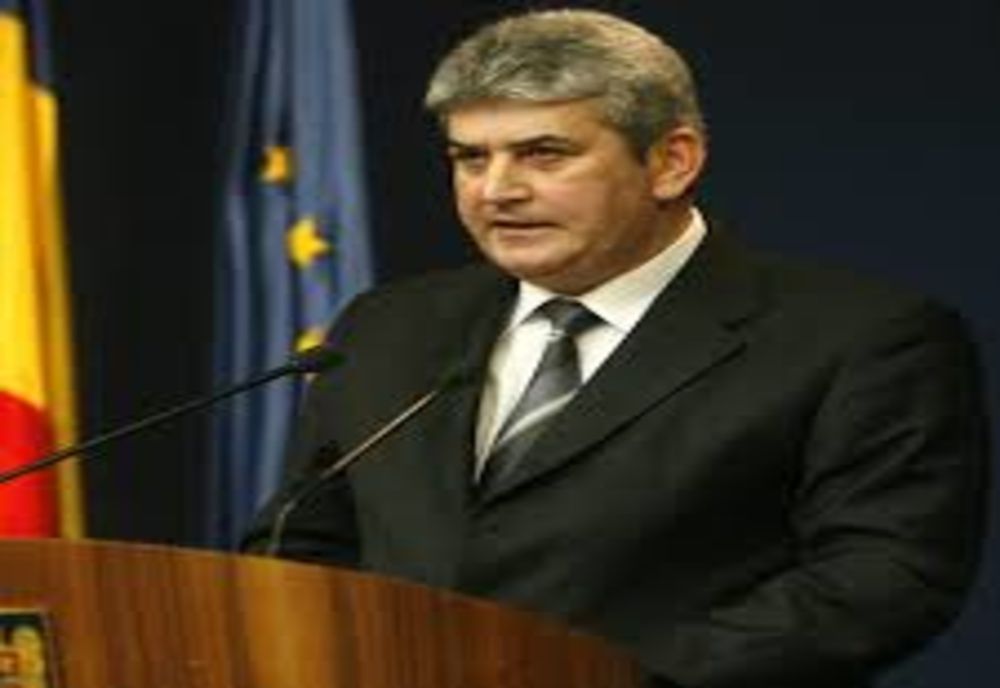 Fostul ministru de Interne Gabriel Oprea, achitat în dosarul maşinii de lux cumpărate de DIPI