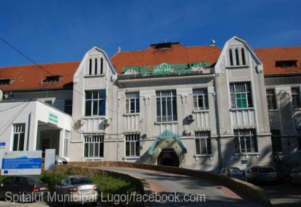 O bucată de tavan de la o anexă a Spitalului Municipal Lugoj s-a prăbuşit; nu a fost nimeni rănit