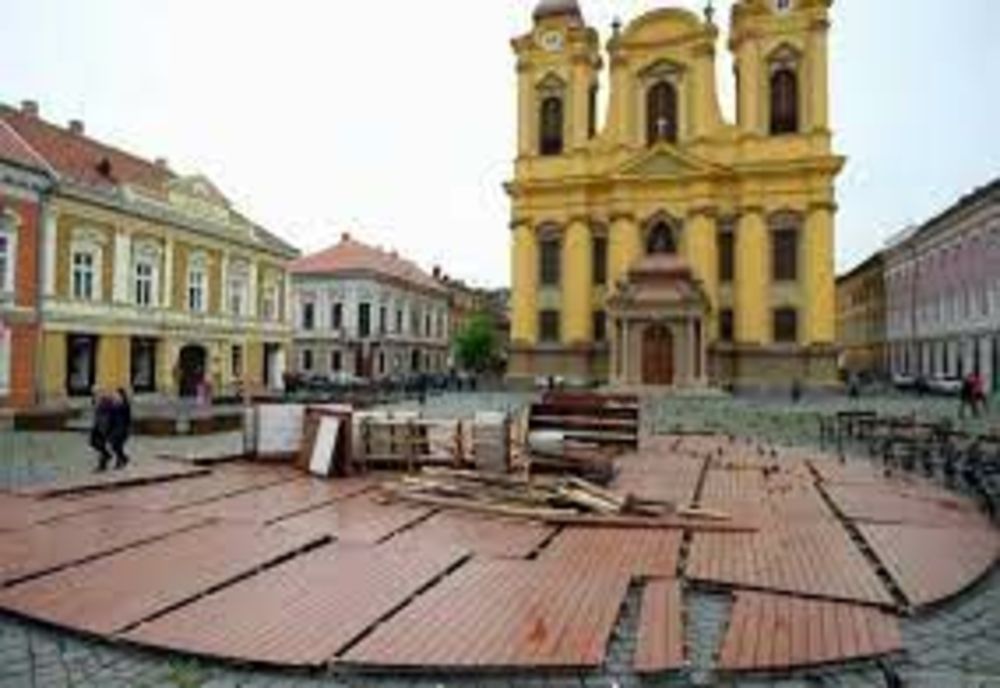 Terase desființate în centrul Timișoarei: nu sunt sigure sau ocupă prea mult loc