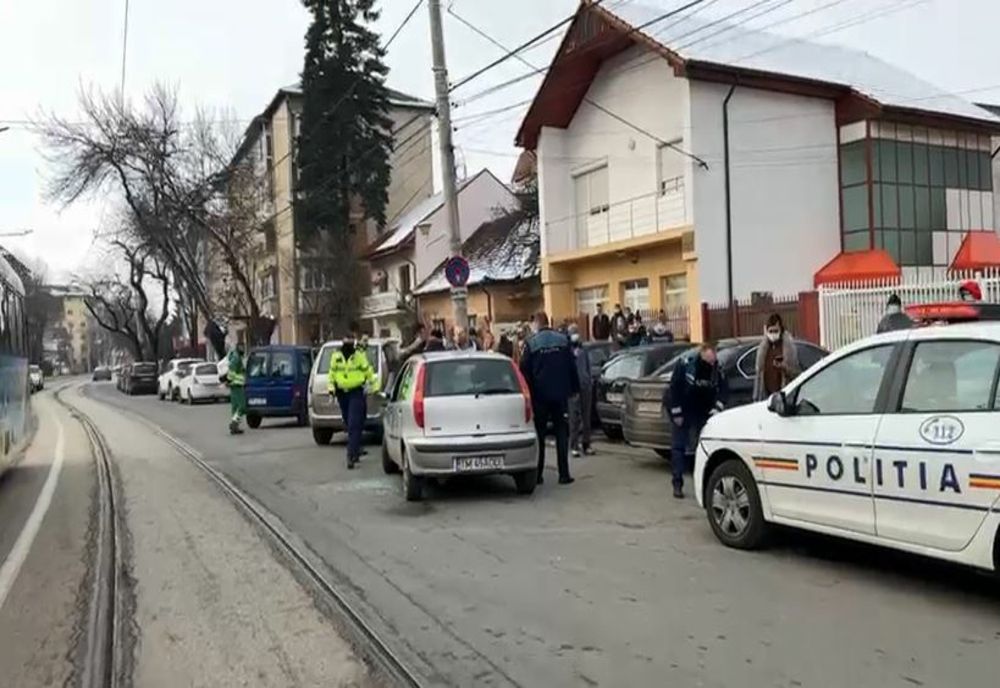 Scene violente în trafic, la câțiva pași de o secție de poliție din Timișoara