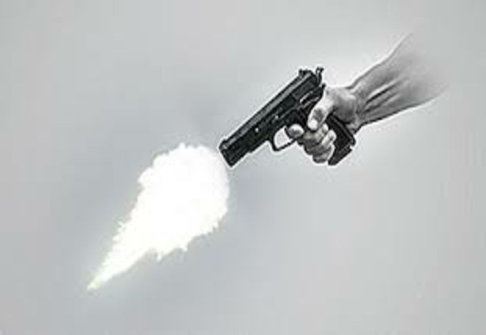 Foc de armă la priveghi. Un bărbat a tras din motive încă neclare