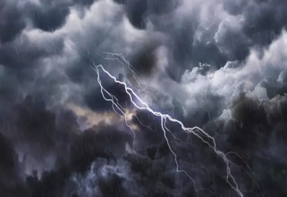 Bărbat din Timișoara, mort după ce a fost lovit de trăsnet, în Sângeorz Băi! Un clujean a ajuns la spital